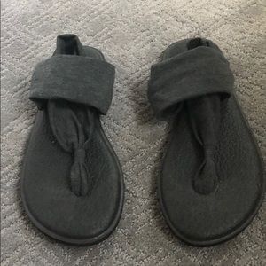 Sanuk yoga sling sandals